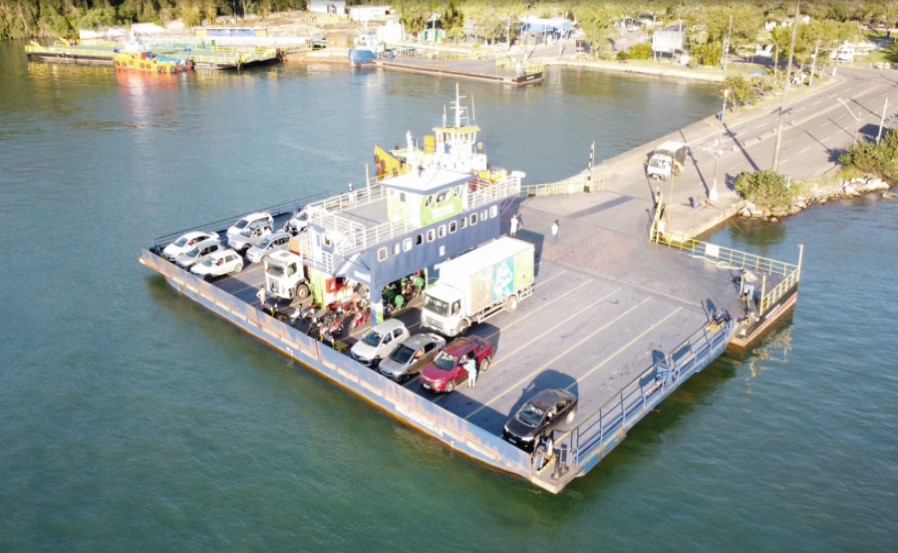Ferry boat de Guaratuba volta a cobrar tarifa