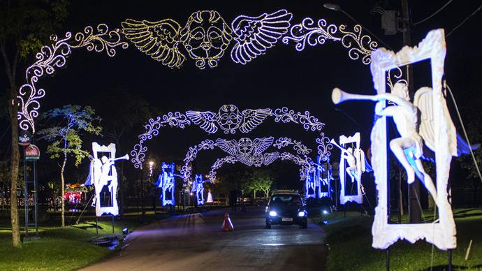 Circuito natalino de Curitiba estreia hoje