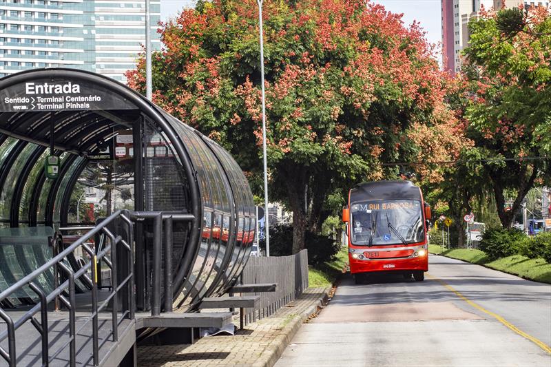 Curitiba não terá ônibus com tarifa zero