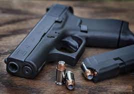 Registro de armas de fogo despencaram em 2023