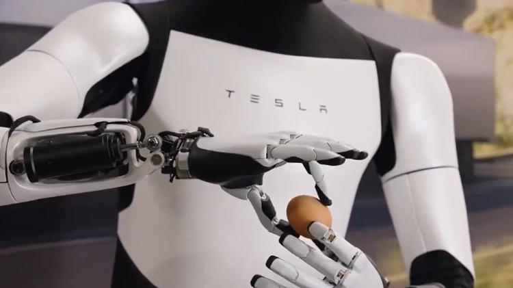 Elon Musk: teremos mais de 1 bilhão de robôs humanoides na Terra até 2040