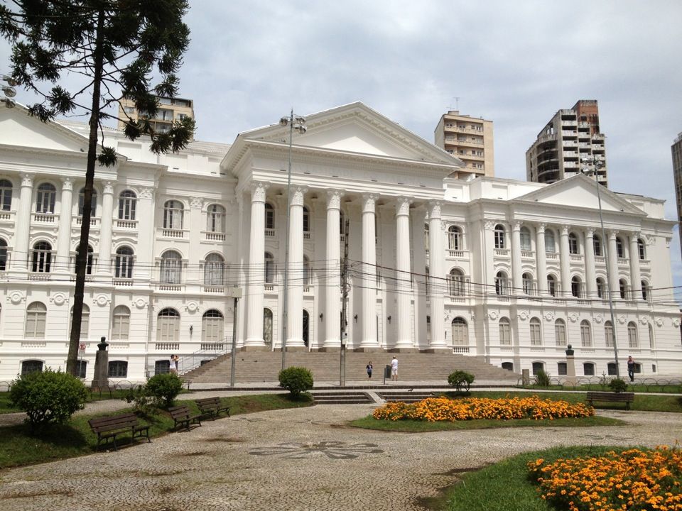 UFPR: Alunos de escolas particulares ainda dominam vagas no vestibular
