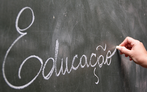 Paraná: educação decidida “na canetada”