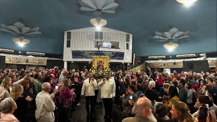 Vaticano destaca atividades religiosas e de solidariedade em Curitiba