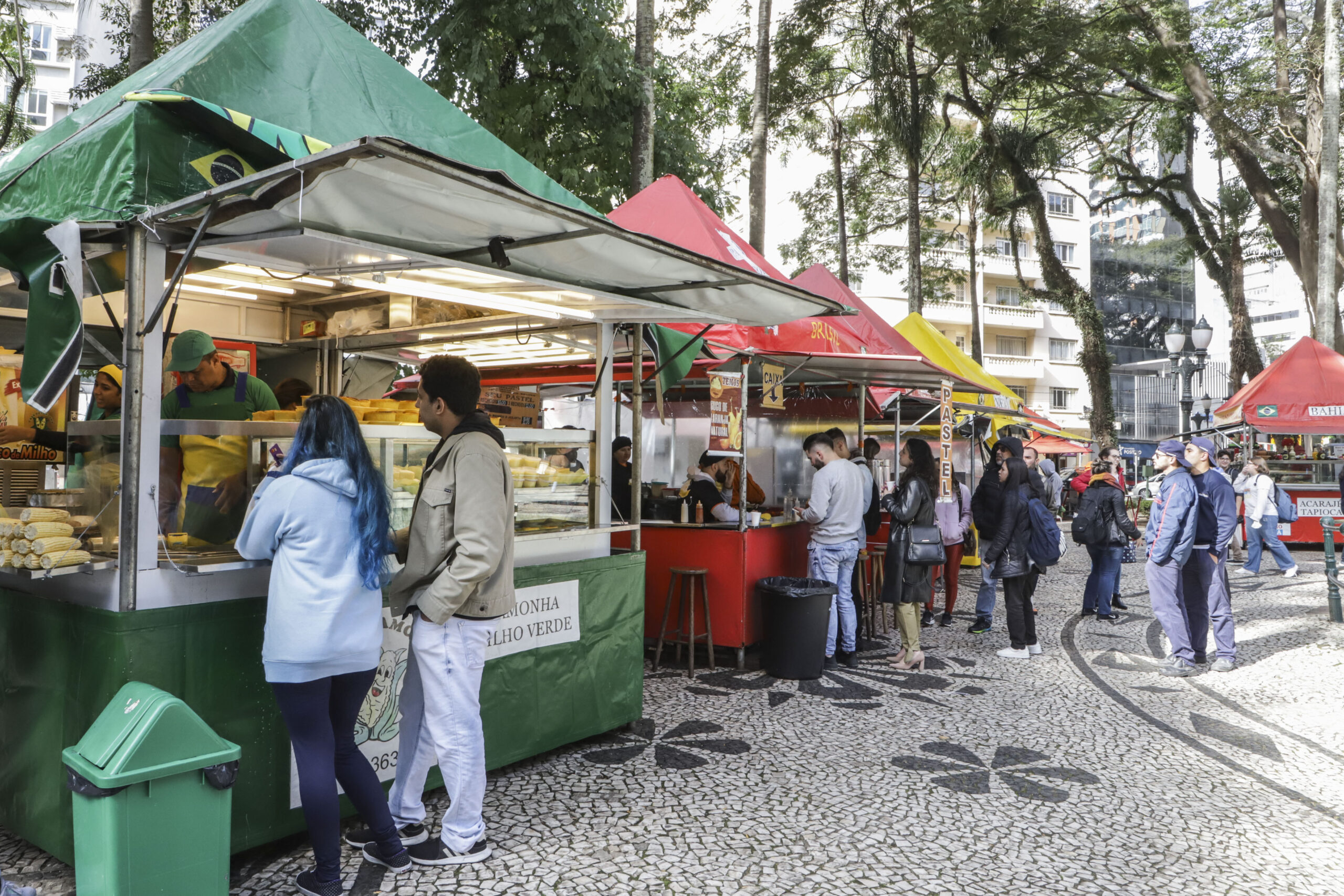 Feira Especial de Inverno Curitiba. Curitiba, 15/06/2022. Foto: Hully Paiva/SMCS