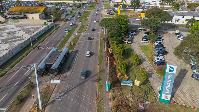Obras na Victor Ferreira do Amaral exigem mudanças no trânsito