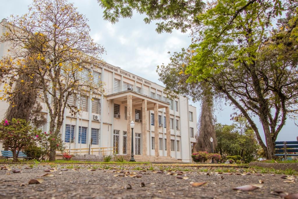 UEPG abre concurso PSS para estudantes do ensino médio