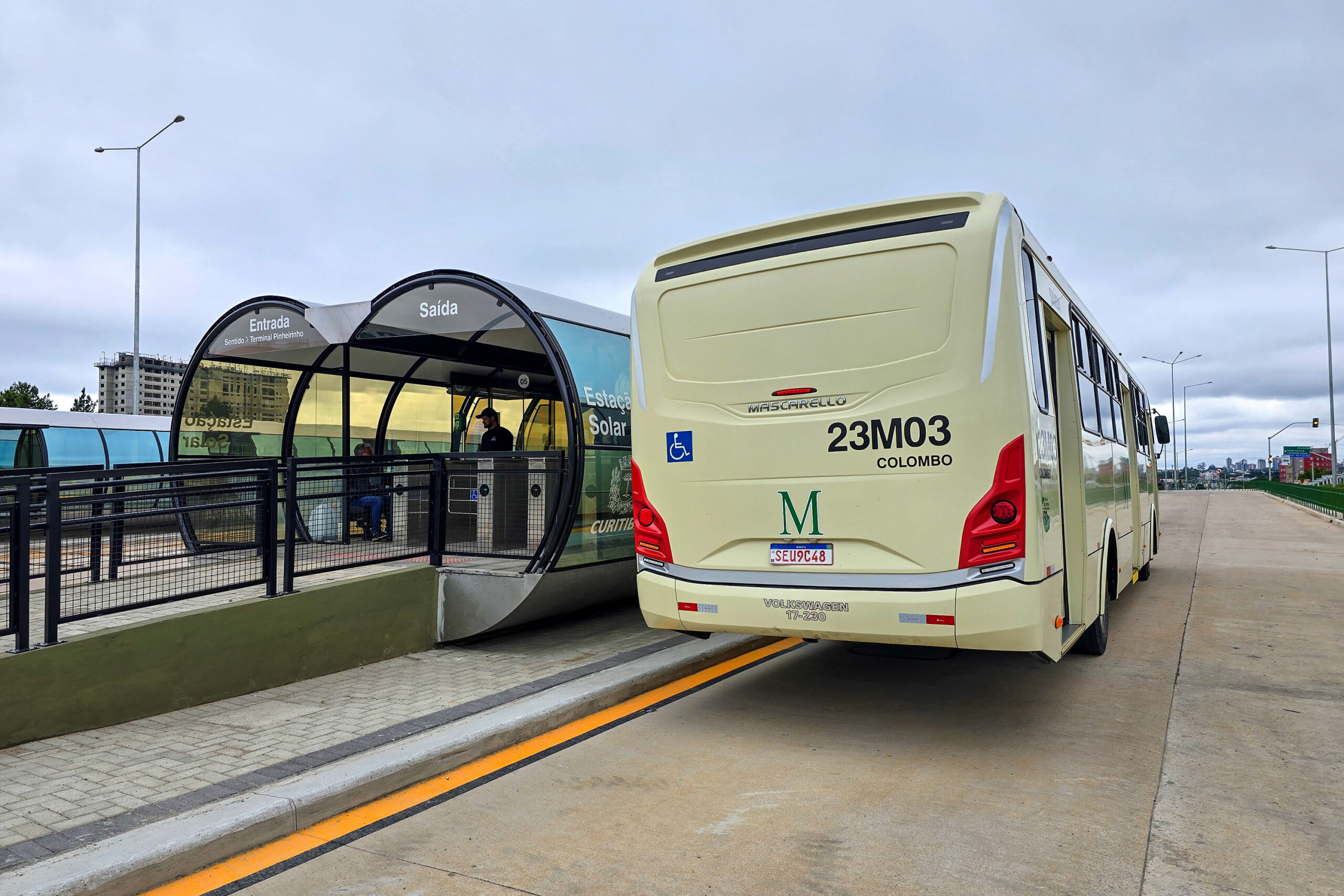 Nova linha de ônibus entre Colombo e Curitiba começa a operar hoje
