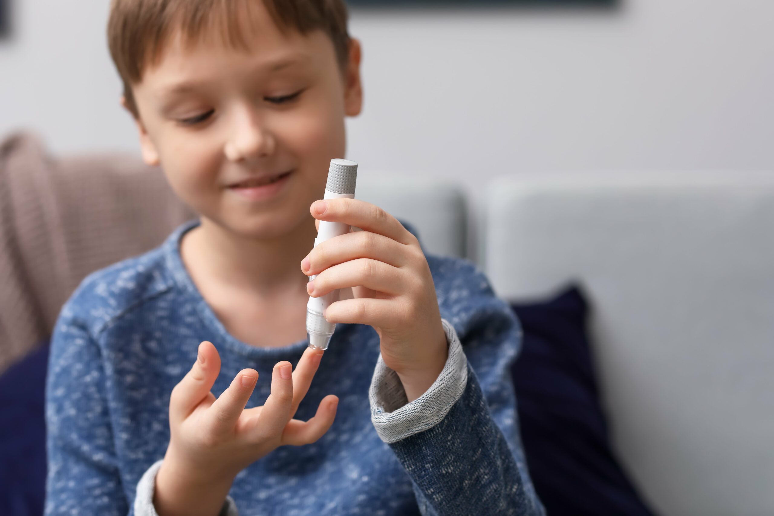 Sancionada lei que prevê monitoramento digital da glicemia em crianças e adolescentes