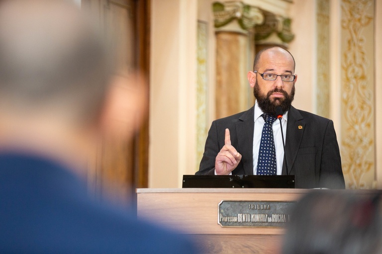 PMPR acusa vereador de nepotismo