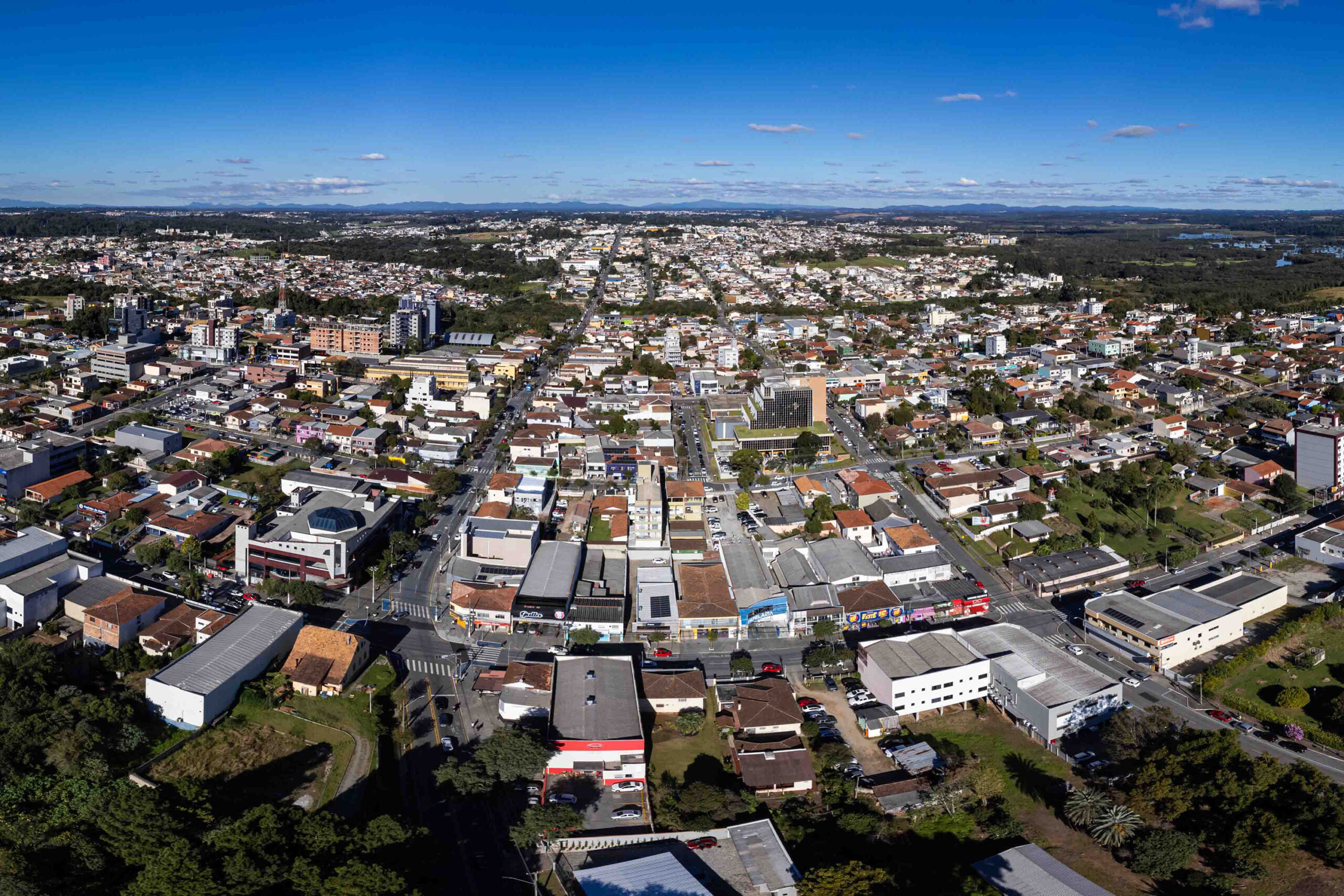 Araucária, 29 de maio de 2024 - Drone da região central de Araucária, cidade localizada na Região Metropolitana de Curitiba (RMC).
